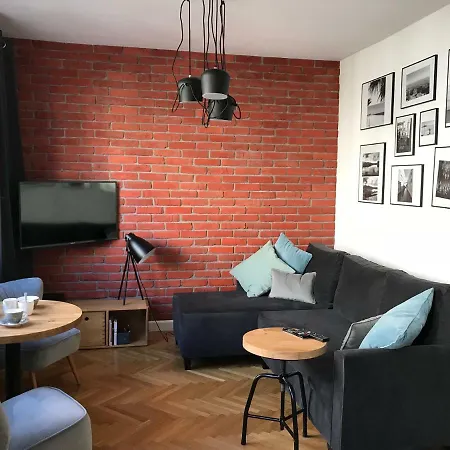 Hoza Apartment *